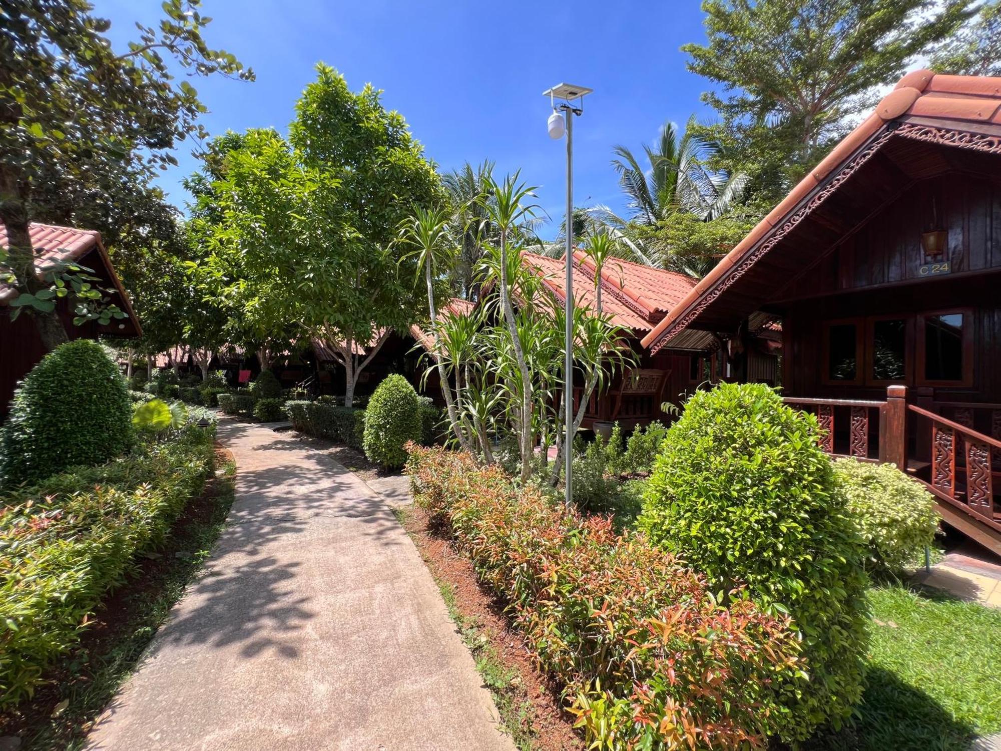 Diamond Beach Resort Ao Nam Mao Bagian luar foto